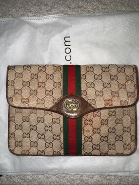 Vintage gucci clutch